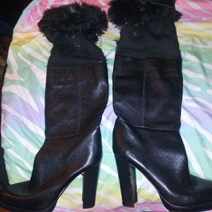 Michael Crone knee-high black boots with fur aroun